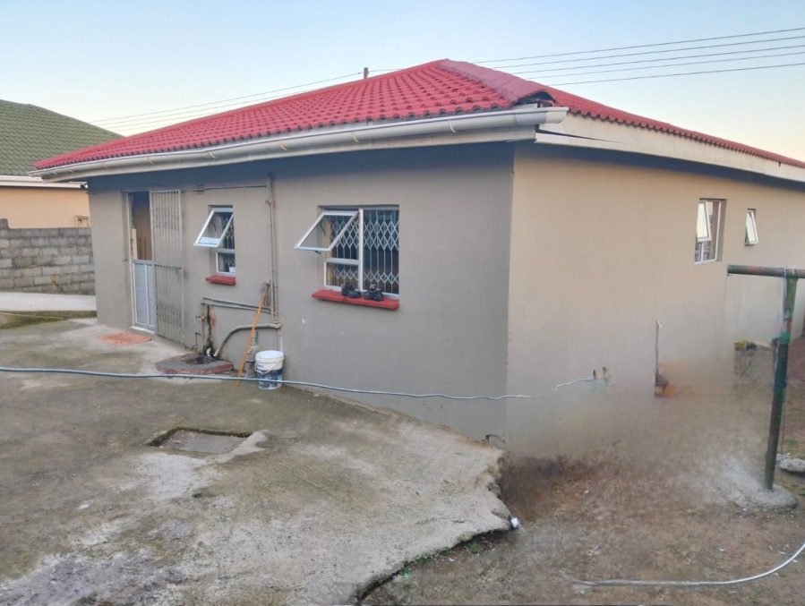 5 Bedroom Property for Sale in Mdantsane Eastern Cape